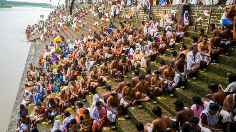 Rituel de Karkidaka Vavu Bali Kerala